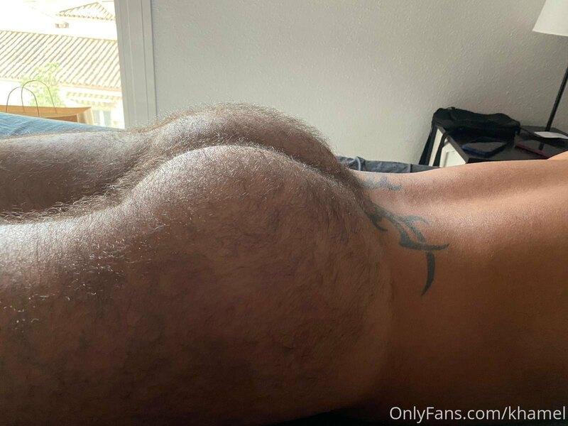 My hairy ass ... do you like it? touch it ......????????