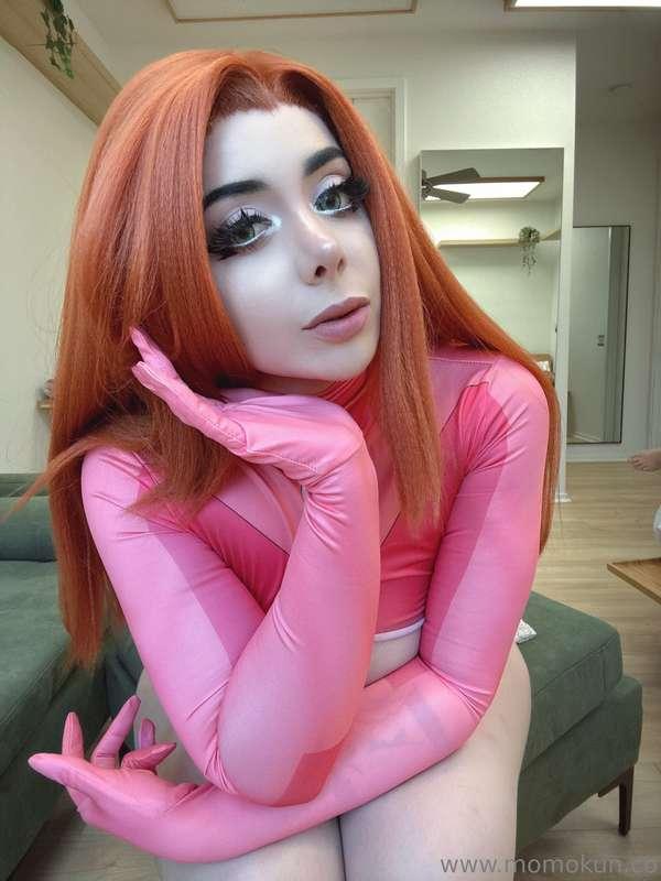 This bodysuit has holes in all the right places 😜 Which hole..