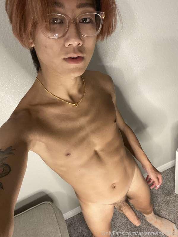 asiantwinkie420 image #0