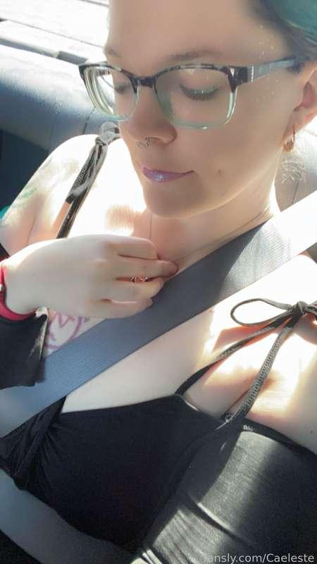 Free post because my outfit was on point yesterday. #selfies #gothgirl #makeup #vanilla #hugetits