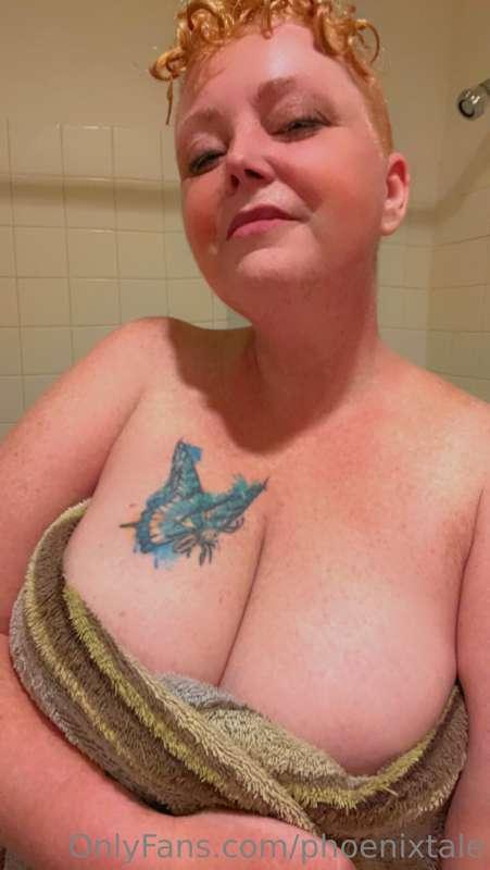 Don’tcha wanna play in the shower with me?