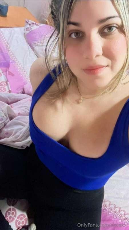 🔥LATIN GIRL🔥 Free page✨Pic's 📷✨Videos📹✨Cam📱✨Dick rating🍆✨Cus..