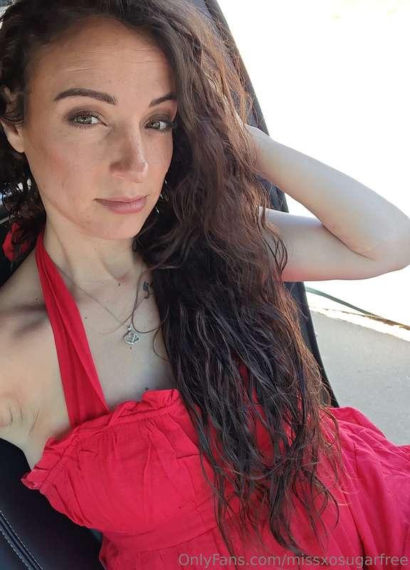 Cum over in my DM's and order a custom I'm horny and ready n..