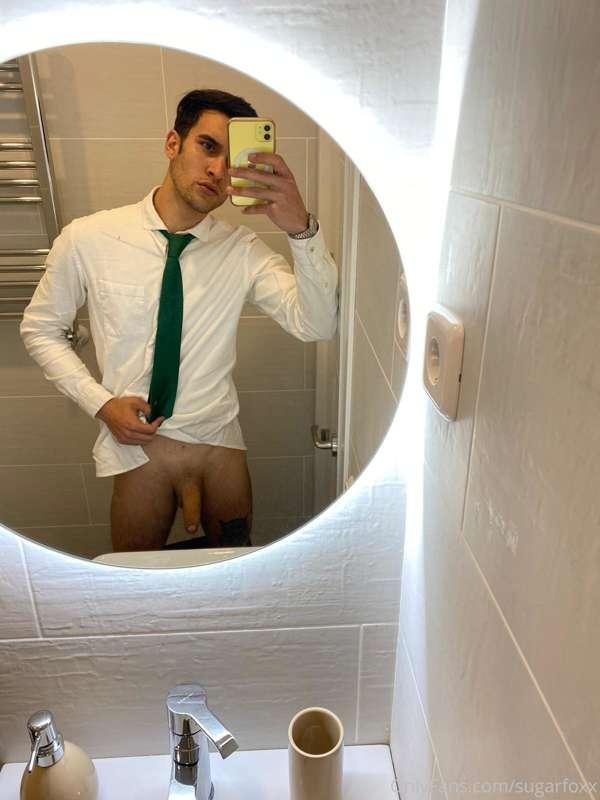 Working hard bbys😜😜