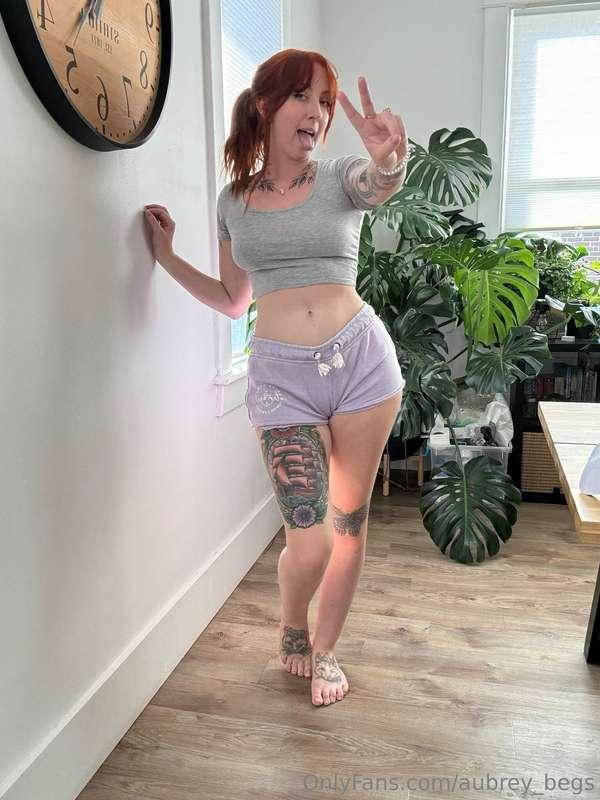 Just a cute redhead to brighten your monday 😘
