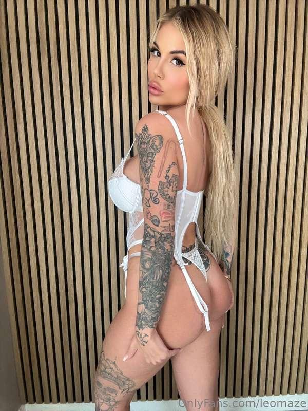 For more MAZE head over to @maze_dolly 1 to 1 ChatsExclusive..