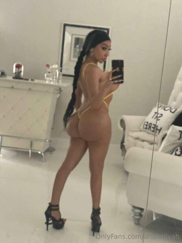 Who needs a fishing rod when you have this juicy ass waiting..