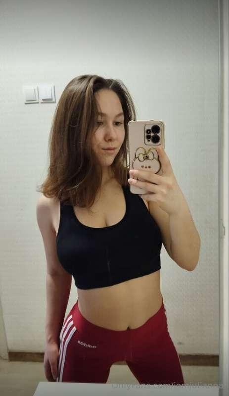 @kate_lover Hottest girl you ever met in your life🔥🔥😍
Send y..