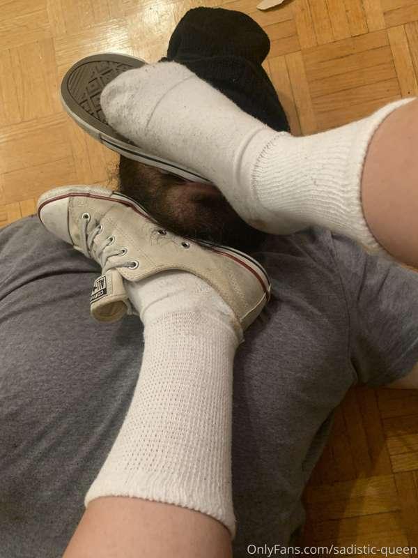 Breathing in my dirty disgusting used up shoes and sweaty so..