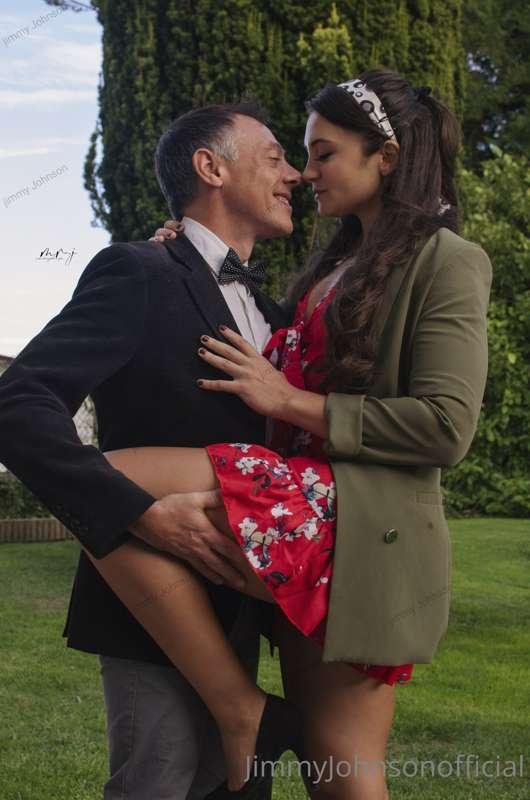 "Uncle"

Photographe / @jimmyjohnsonofficial

With / @lauren..