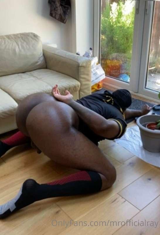 Help me stretch before my game. If you use your tongue I won..