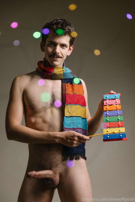 I unwrapped the presents early. I just couldn't keep 'em in ..
