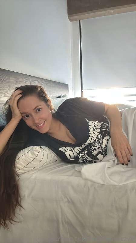 domingo, sin ropa, sin ganas de hacer nada... pero tengo gan..