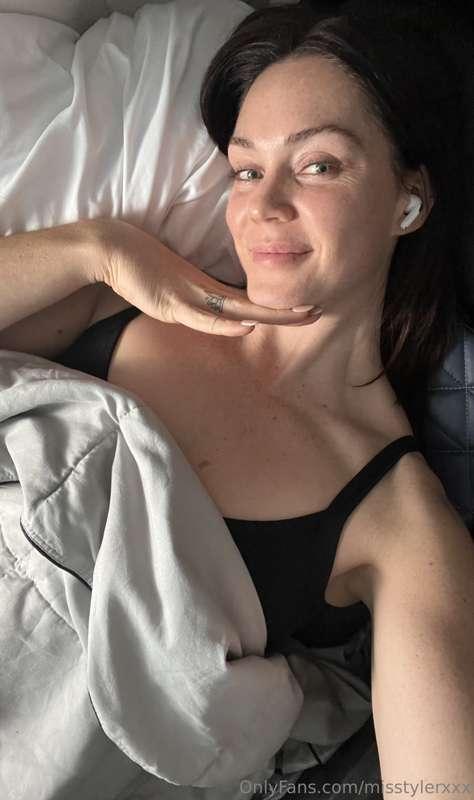 Good morning! 🥰 ready to have some fun?