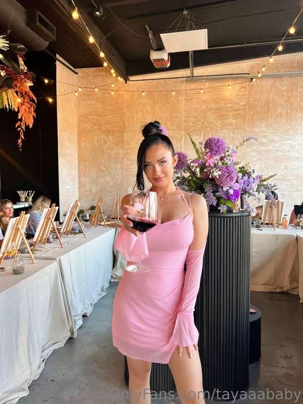 Cheers to us 🍷💋