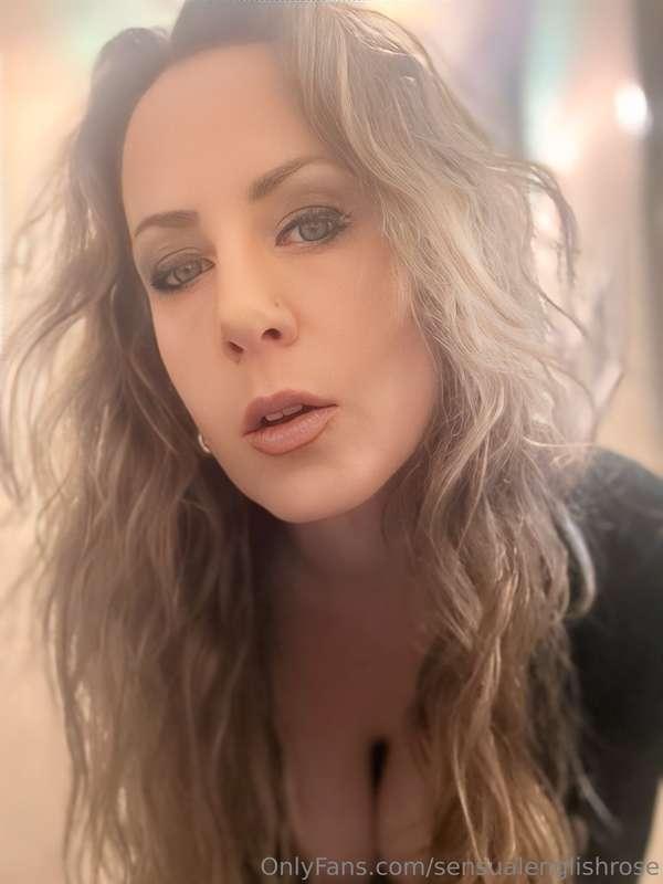 Curly natural hair - do you like it ? X