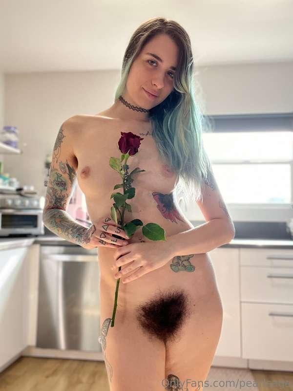 Come smell my flower 😘