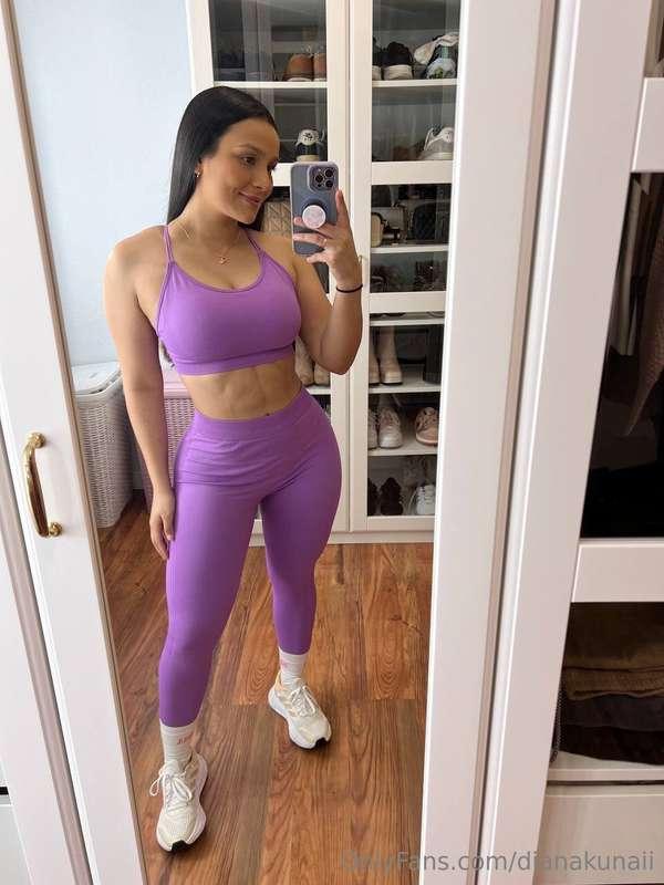 🇺🇸Would you like to make a video call and see me in these le..