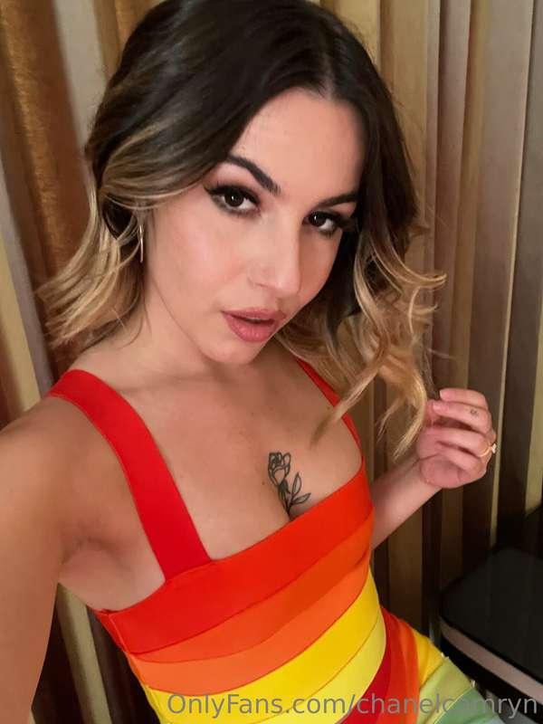 Want to get a bit more intimate with me? Head over to my VIP..