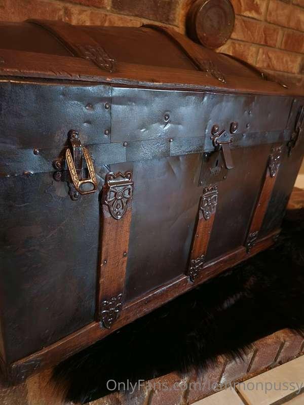 I wonder what could be inside this chest? Get ready for Satu..