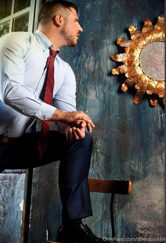 👔👔👔