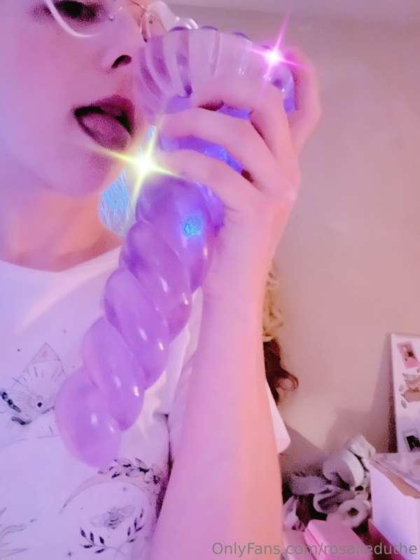 The way my new dildo stretches and stuffs my pussy is absolu..