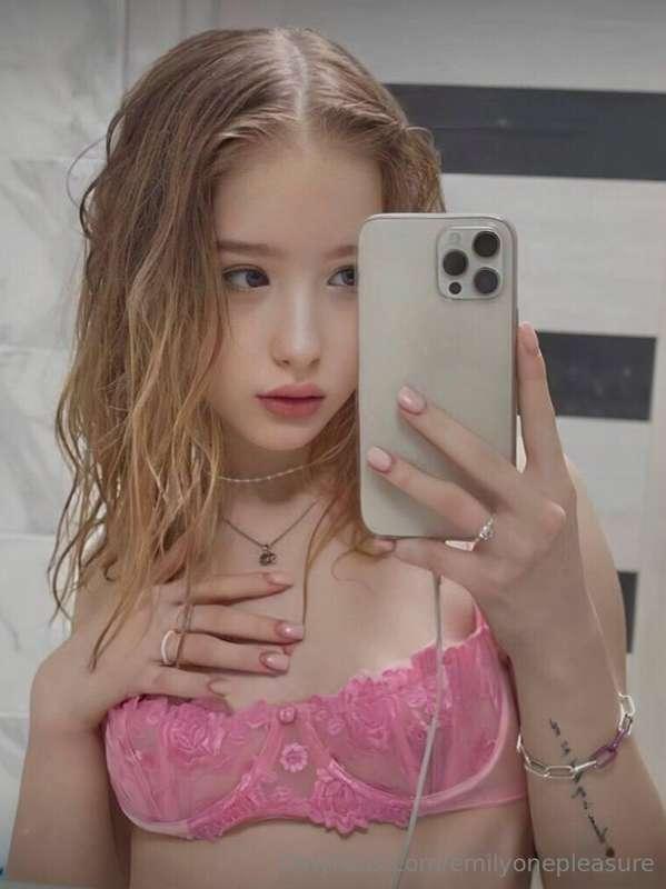 🔥 STOP SCROLLING🔥

❤️She @polinaaaa is free today for you❤️
..