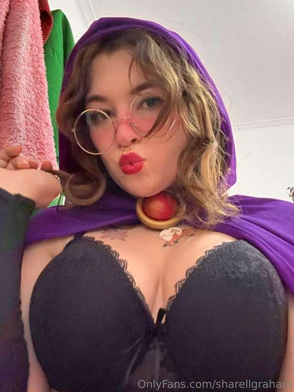 Feeling a little wicked tonight… who’s brave enough to come ..