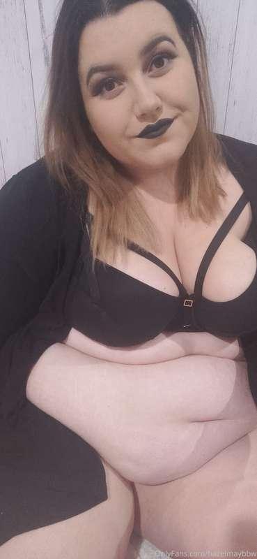 I'm so happy you like my chubby little curves. What do you t..