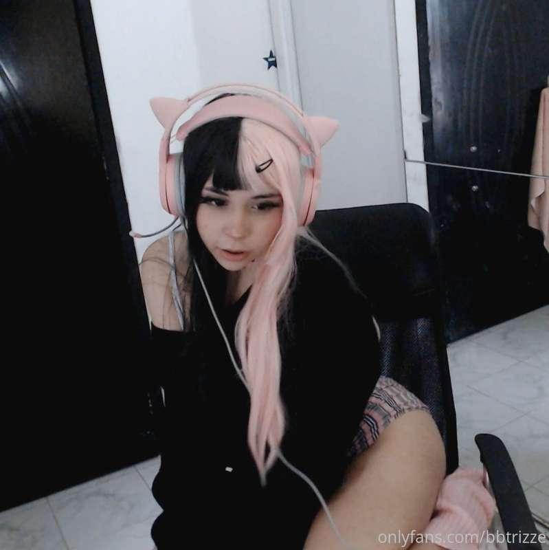 I'm out of panties, is there a problem daddy?(. ❛ ᴗ ❛.) 😋
su..
