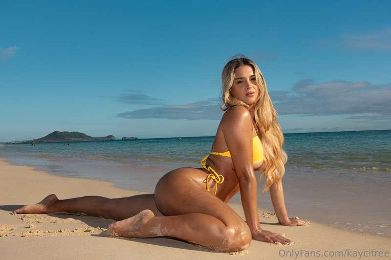 Let’s take this to the next level 😈Live shows. All my conten..