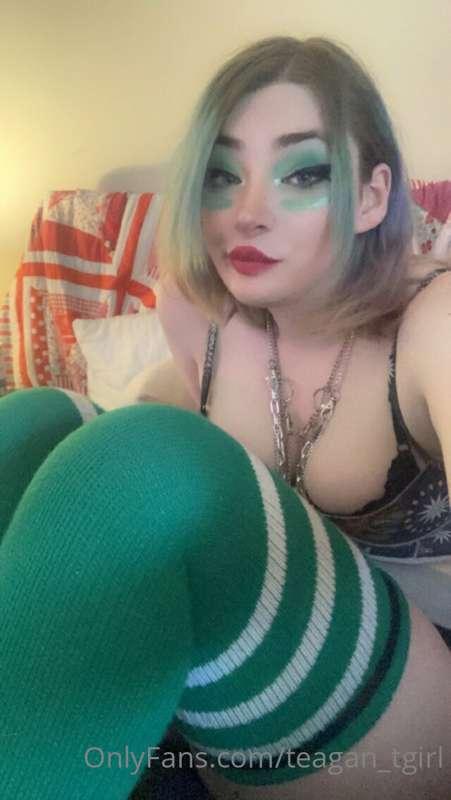 Pretty clear I like the color green huh?