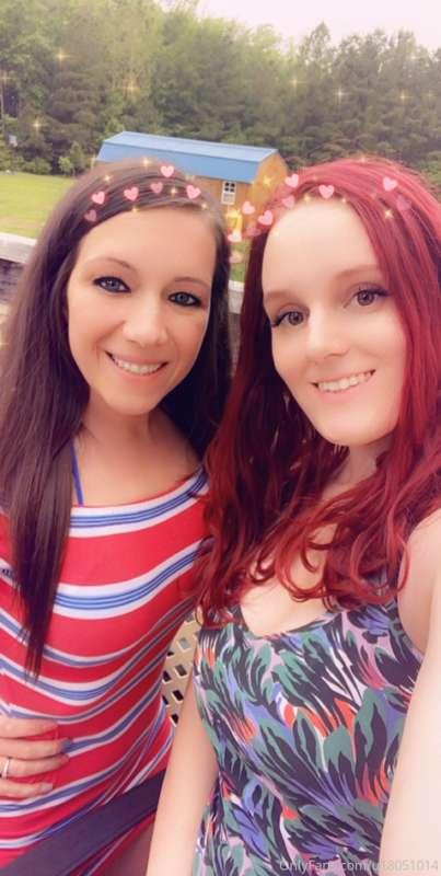 Made it to @juliajay’s! Girl/girl/girl live show at OnlyFans..