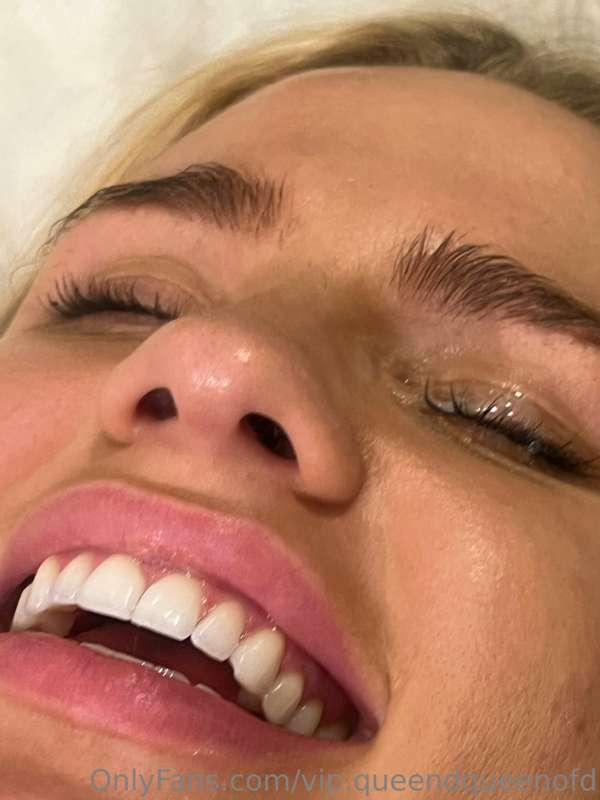 The aftermath of a great live 😈
Cum in my eye 💦💦💦😋