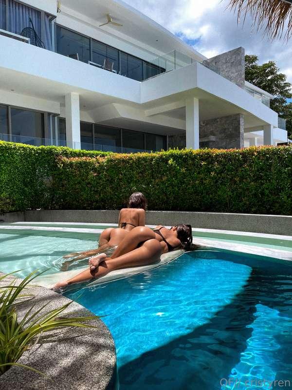 Me and @lando_alina 💦 And nothing also is needed 😍