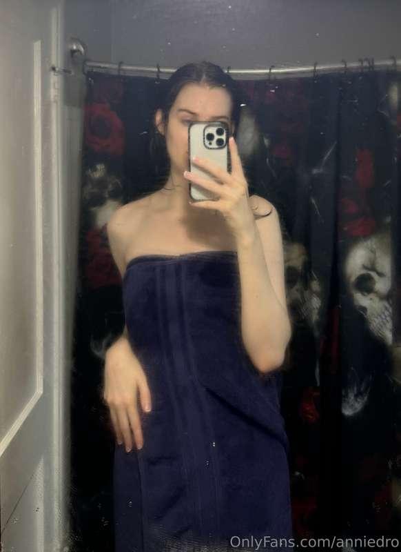 swipe for a surprise ;3