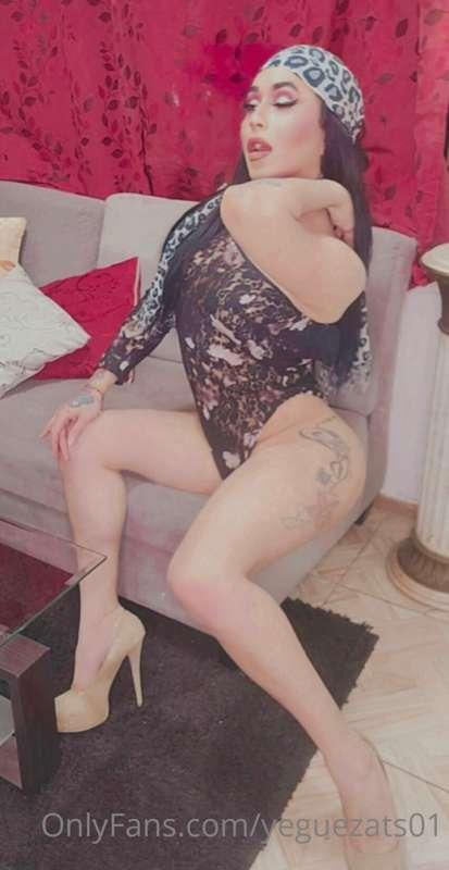 You write me we play a while you will love it! Sexi 🤤🤤😍🔥🔥🔥 @..