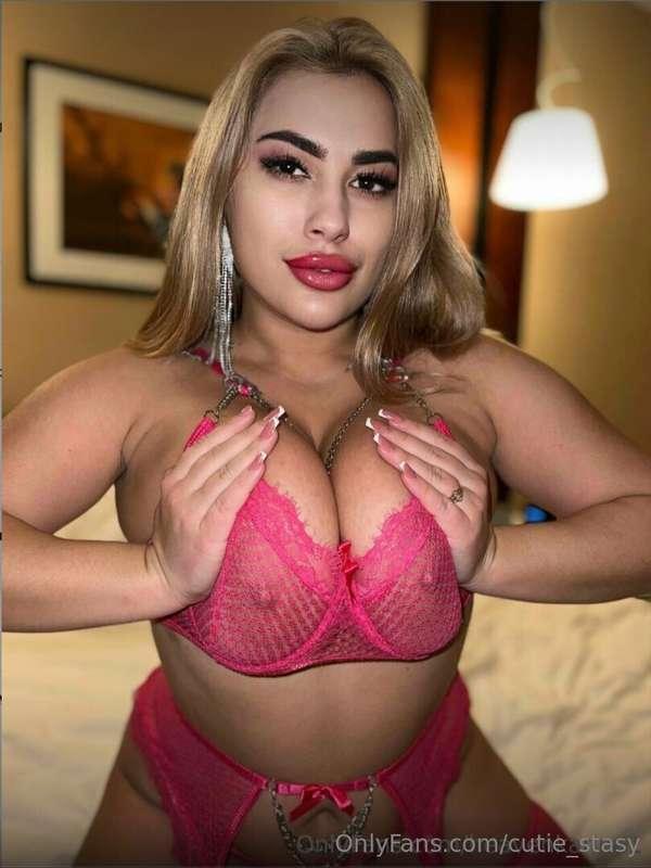 # 😍FREE SUBSCRIPTION 😍 @heavenkarina1
Hot beauty @heavenkari..