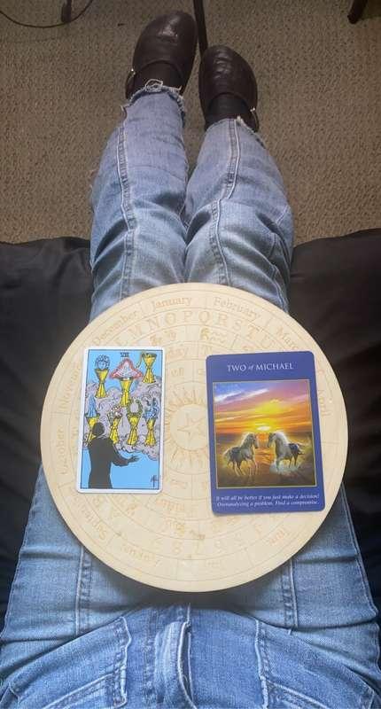 TODAYS TAROT CARD READING FOR OCTOBER 24th 2021  🏆 7 OF CUPS..