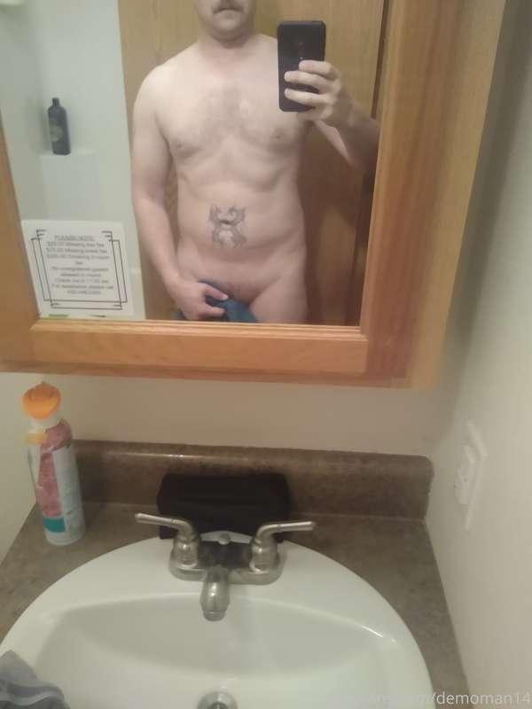 Who wants to shower with me? I'll let you do all my naughty ..