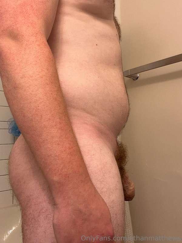 Just got out the shower, let’s get sweaty again 😈🍆💦