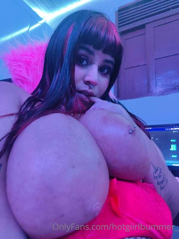 hotgiirlbummer_ image #1