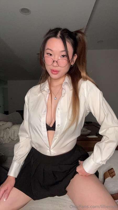 DM me what you find the most attractive on a women…