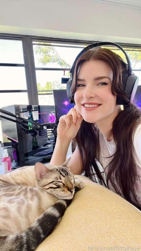 kittyplays image #3