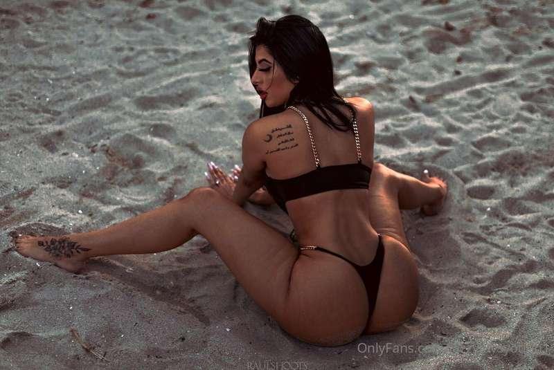 Can I be your favorite?😈💦 i promise to misbehave 😜