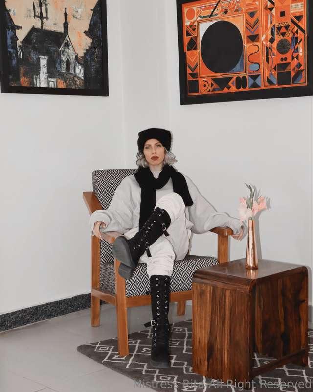 Do you know why I censored my pussy in my content? because f..