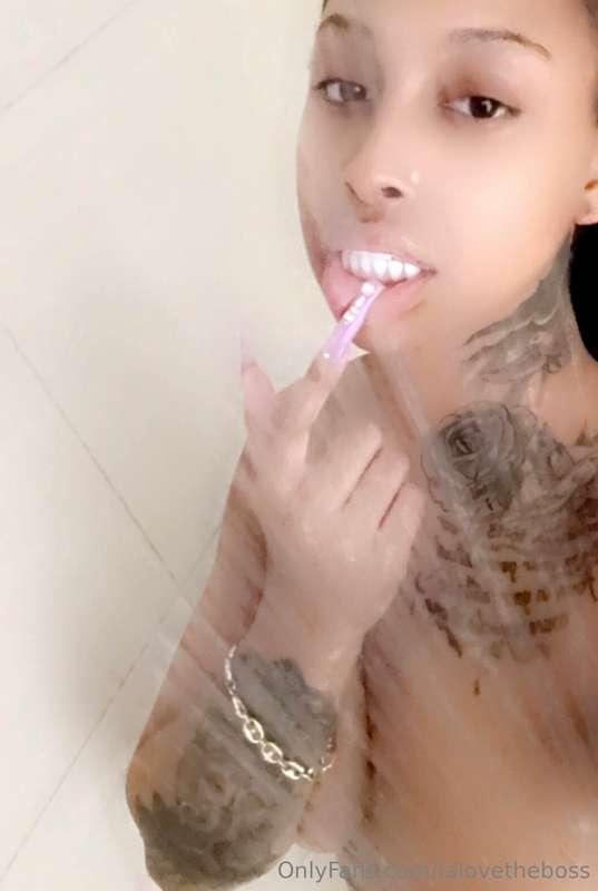 ### SEND ME UR HARD COCK 🍆👀
i’m giving out free ratings on s..