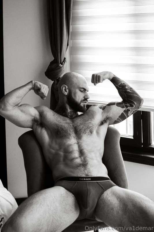 Show me those guns (biceps) and flex that strength, bro