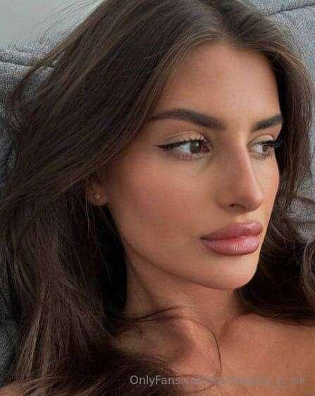 My girlfriend @wowtisha is a real nymphomaniac who enjoys be..