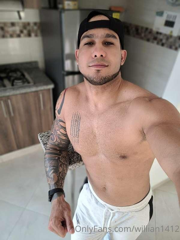 Hi guys 😈🍑🍆😊🤗